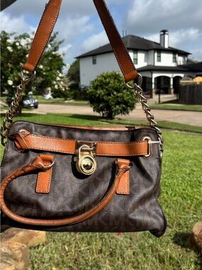 Michael Kors Brown Shoulder Bag with Tan Trim and Gold Hardware